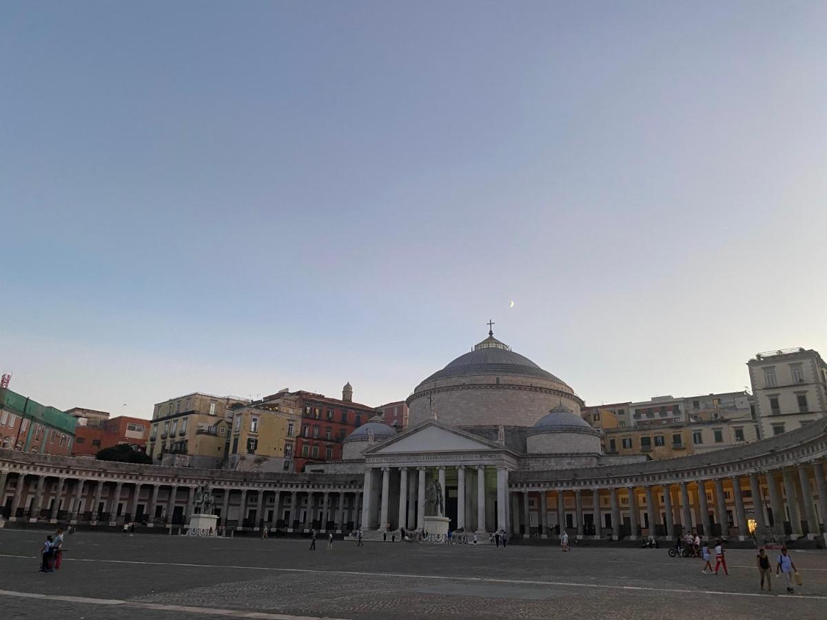 Casa Tiare, The Heart Of Piazza Plebiscito Apartment Naples Exterior photo